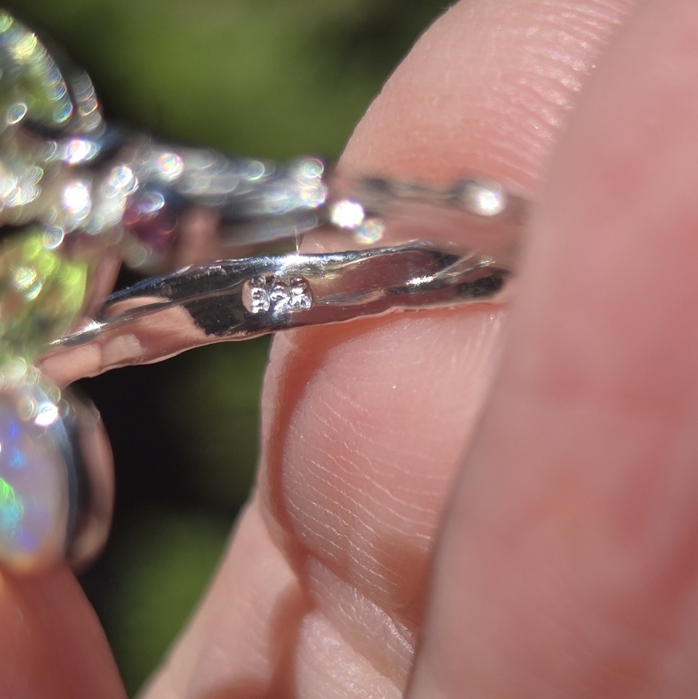 HOST PICK! 🎉🎊 Opal Peridot & Rhodalite Sterling & White Gold Ring Sz5 - Picture 7 of 7